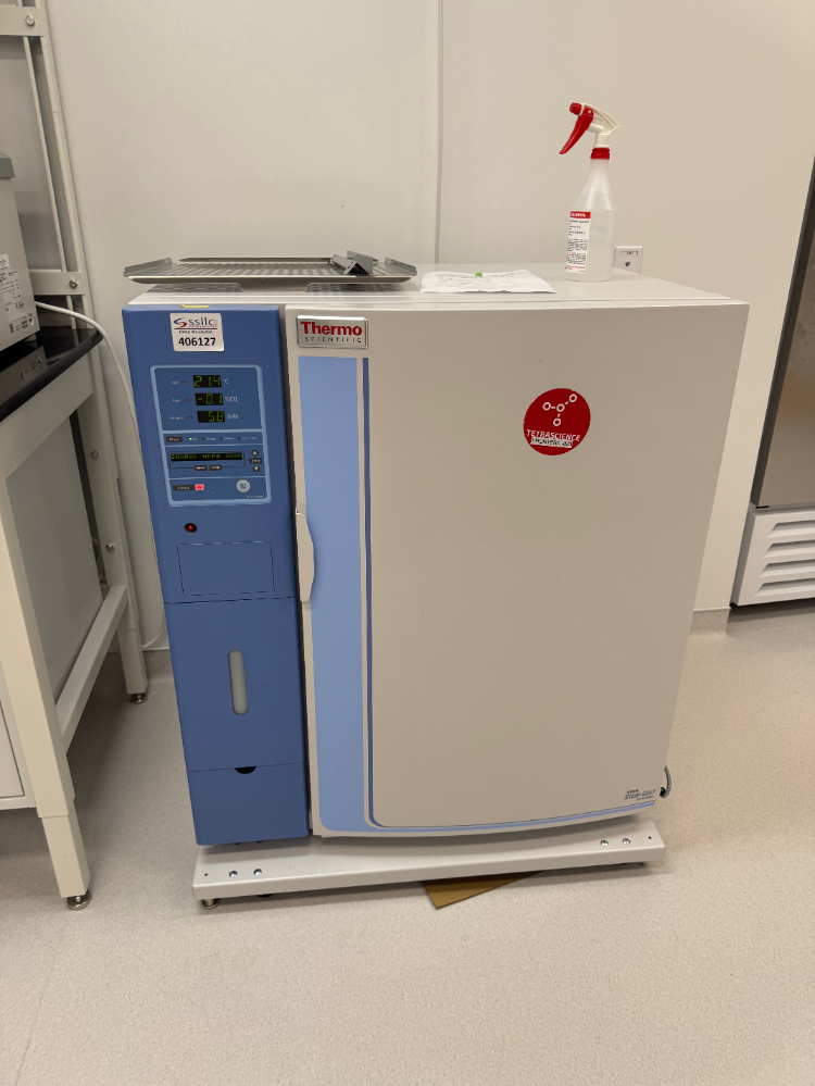 Image of Thermo Forma Steri-Cult CO2 Incubator